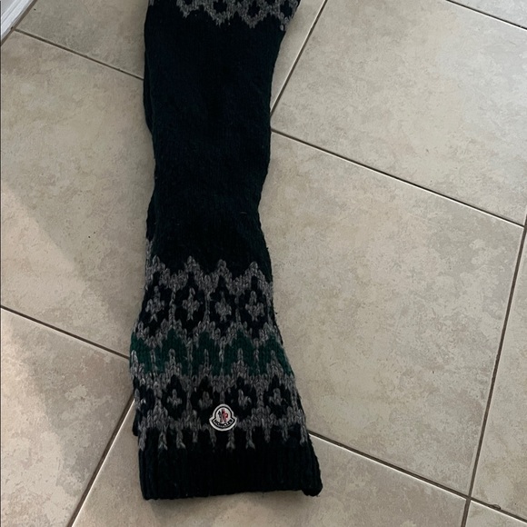 Moncler dark green and gray moncler wool scarf - Picture 6 of 6